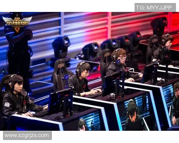 EDG战队凭借85分稳居精英赛积分榜首位展现强劲实力 EDG战队凭借85分稳居精英赛积分榜首位展现强劲实力