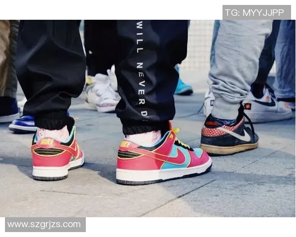 杭州滑板队配合引发热议球员间默契与争议的背后故事 杭州滑板队配合引发热议球员间默契与争议的背后故事