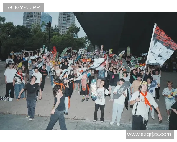 滑板战术与节奏的完美结合:武汉滑板队的创新与团队协作探析 滑板战术与节奏的完美结合:武汉滑板队的创新与团队协作探析