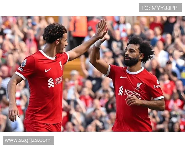 利物浦对阵巴黎的精彩赛事免费直播信息一览 利物浦对阵巴黎的精彩赛事免费直播信息一览