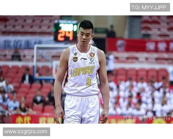 李慕豪：从篮球新星到职业生涯巅峰的精彩历程与未来展望