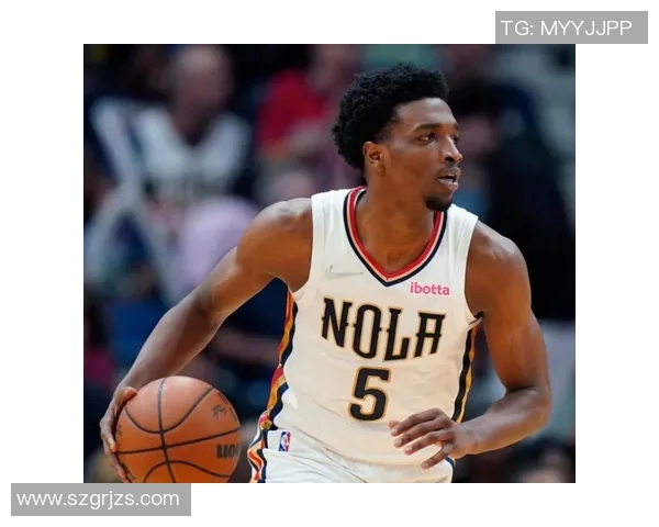 赫伯特琼斯的篮球之路与成就探讨：从新秀到明星的成长历程