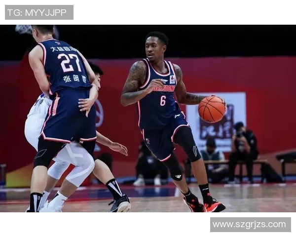 马尚布鲁克斯：从NBA新星到中国篮球的璀璨明珠之路