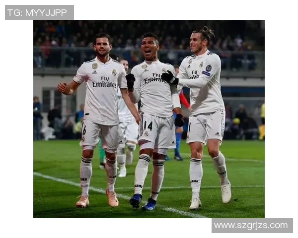 皇马与罗马激战正酣双方拼尽全力争夺胜利的精彩战报