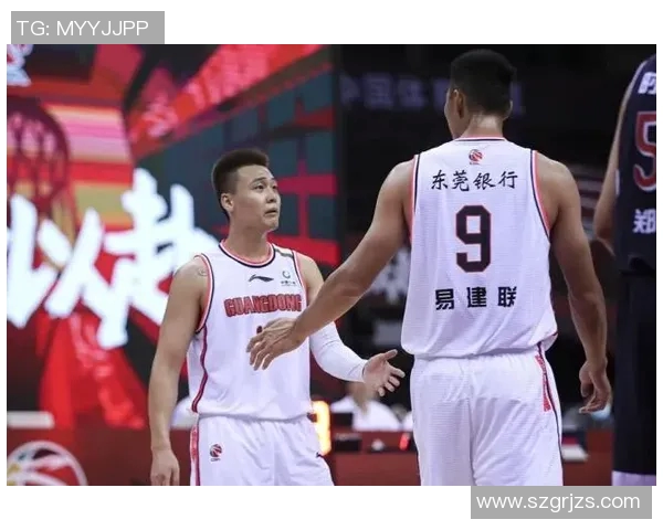 莫斯科斯与法克尔激战正酣谁能在这场较量中笑到最后