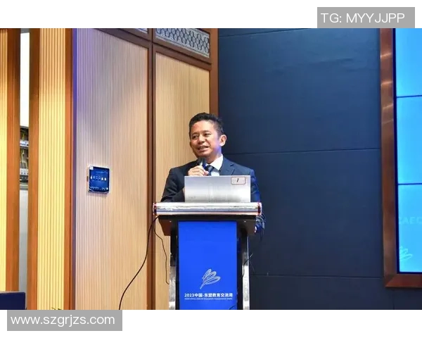 贾诚：在新时代背景下探索个人成长与社会责任的平衡之道